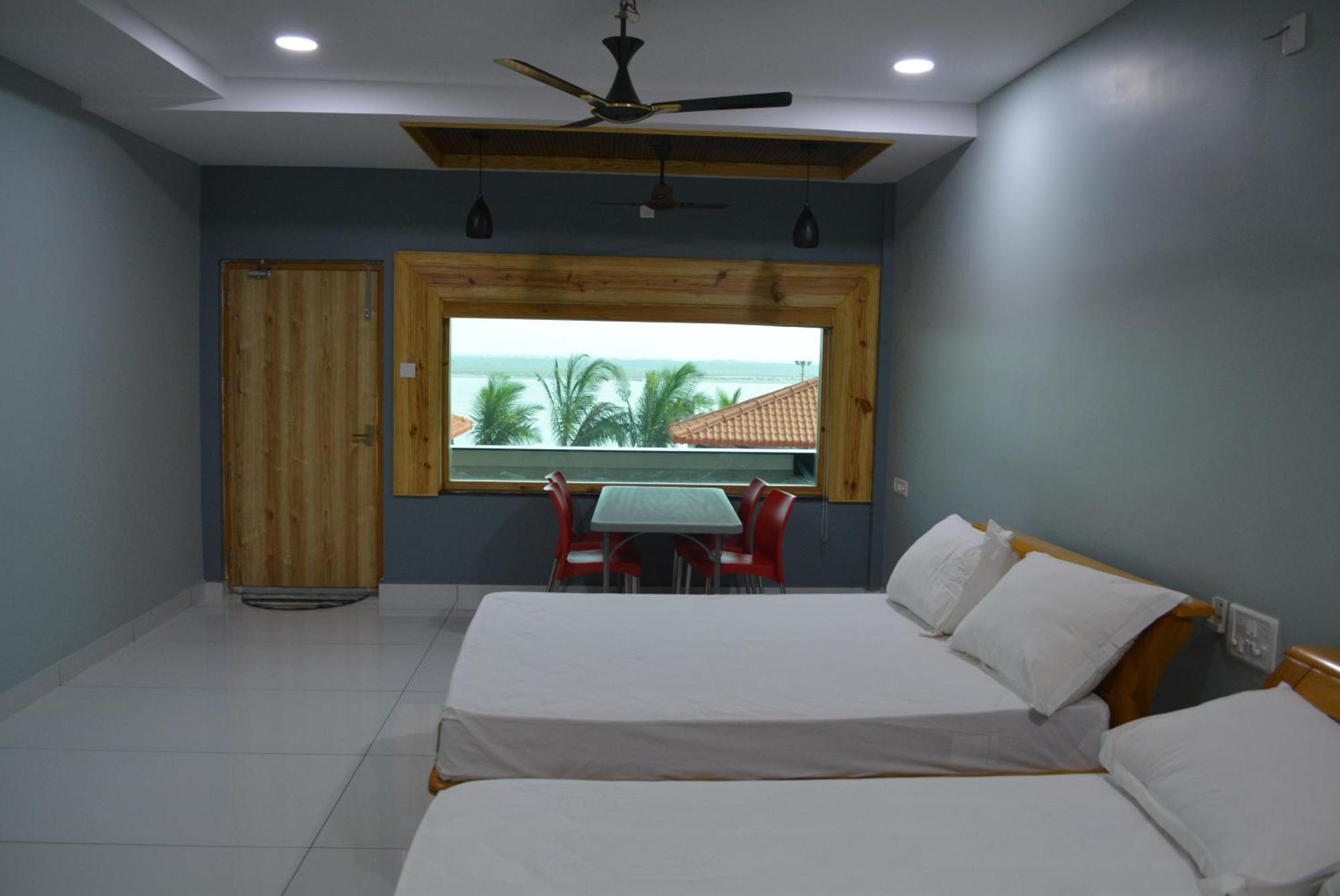 Yanam Resorts Екстериор снимка