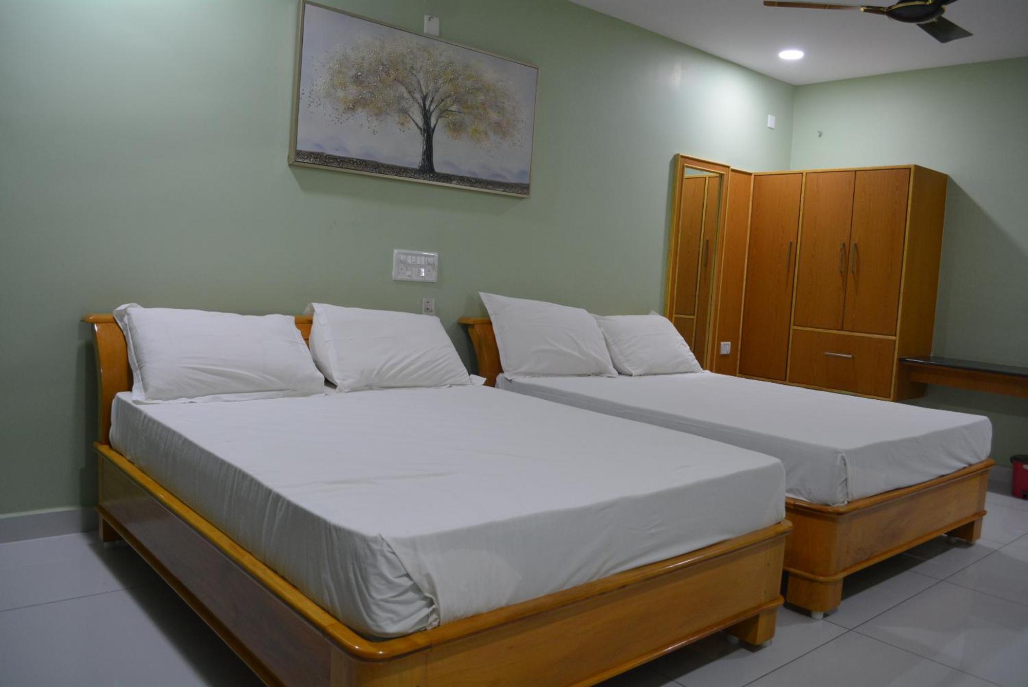 Yanam Resorts Екстериор снимка