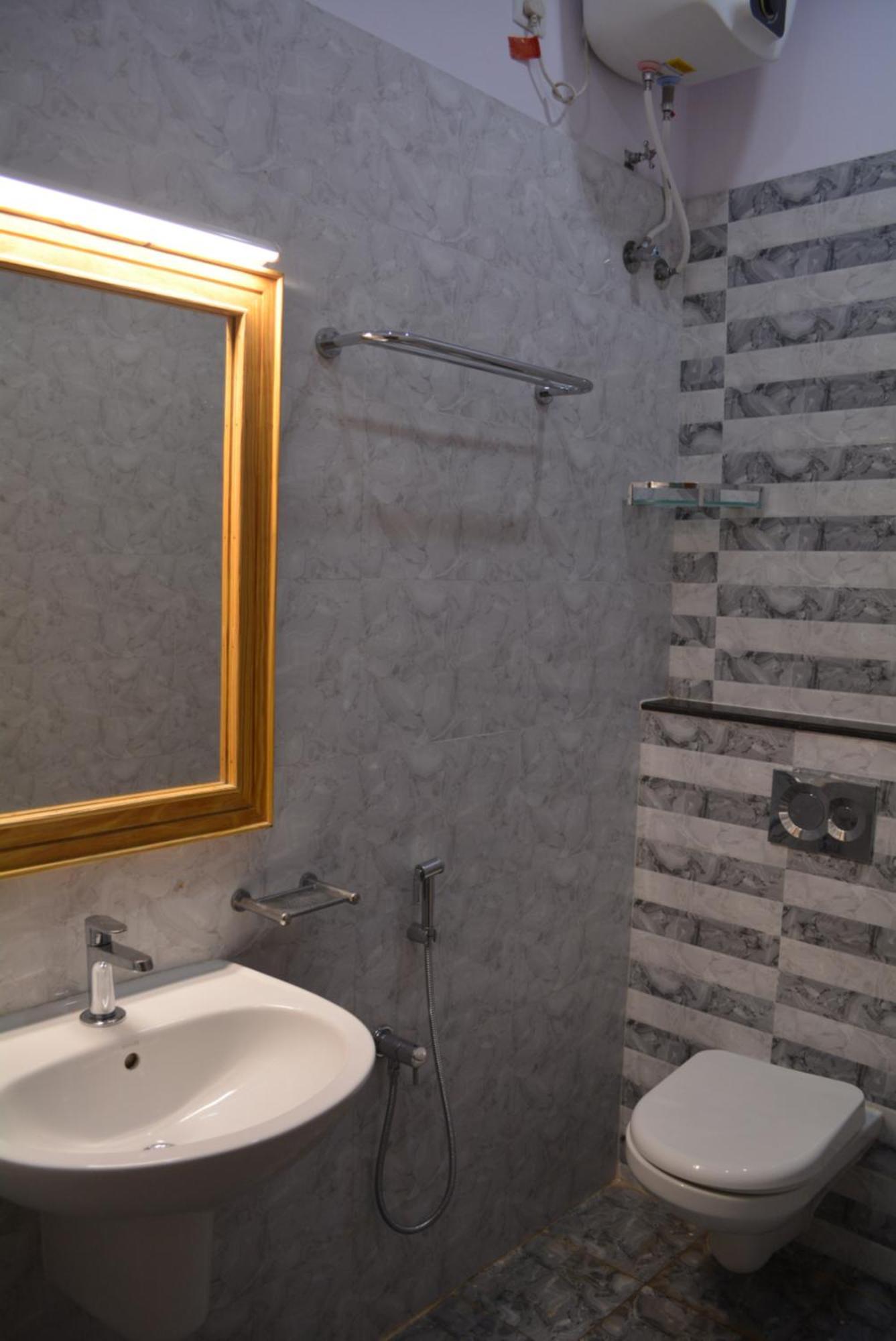 Yanam Resorts Екстериор снимка