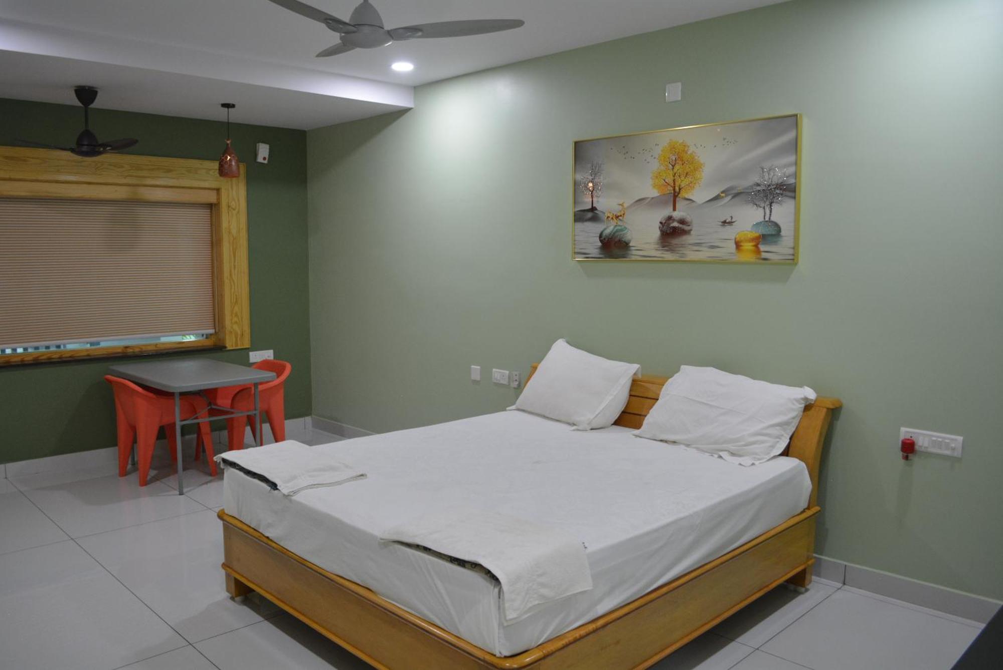 Yanam Resorts Екстериор снимка