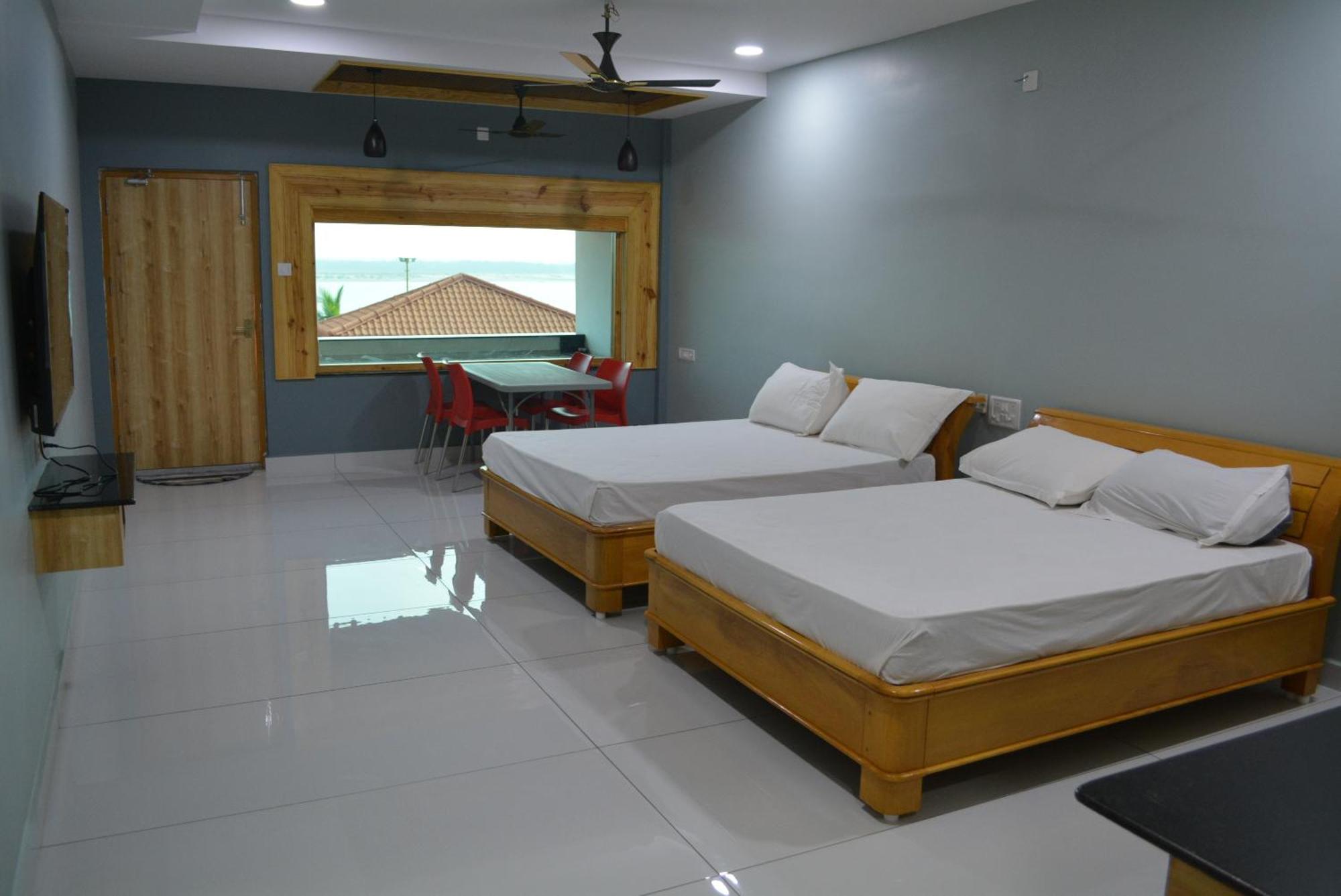 Yanam Resorts Екстериор снимка